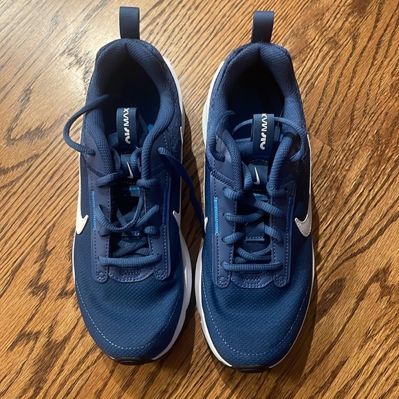 Nike Air Max INTRLK LITE - size 7Y- color:Mystic Navy, White, Bleu Marine Mystic - Picture 5 of 9